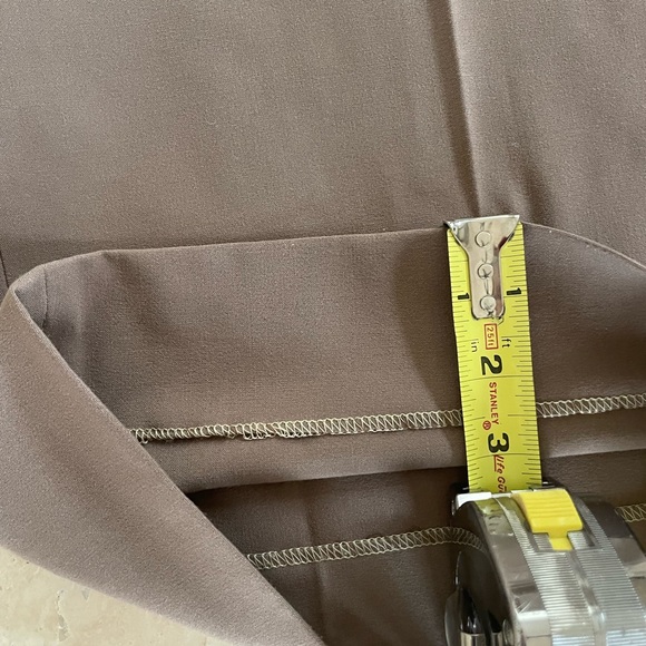 Open Edit Relaxed Waist Wide Leg Trousers in Brown Caribou Size M - Picture 12 of 12